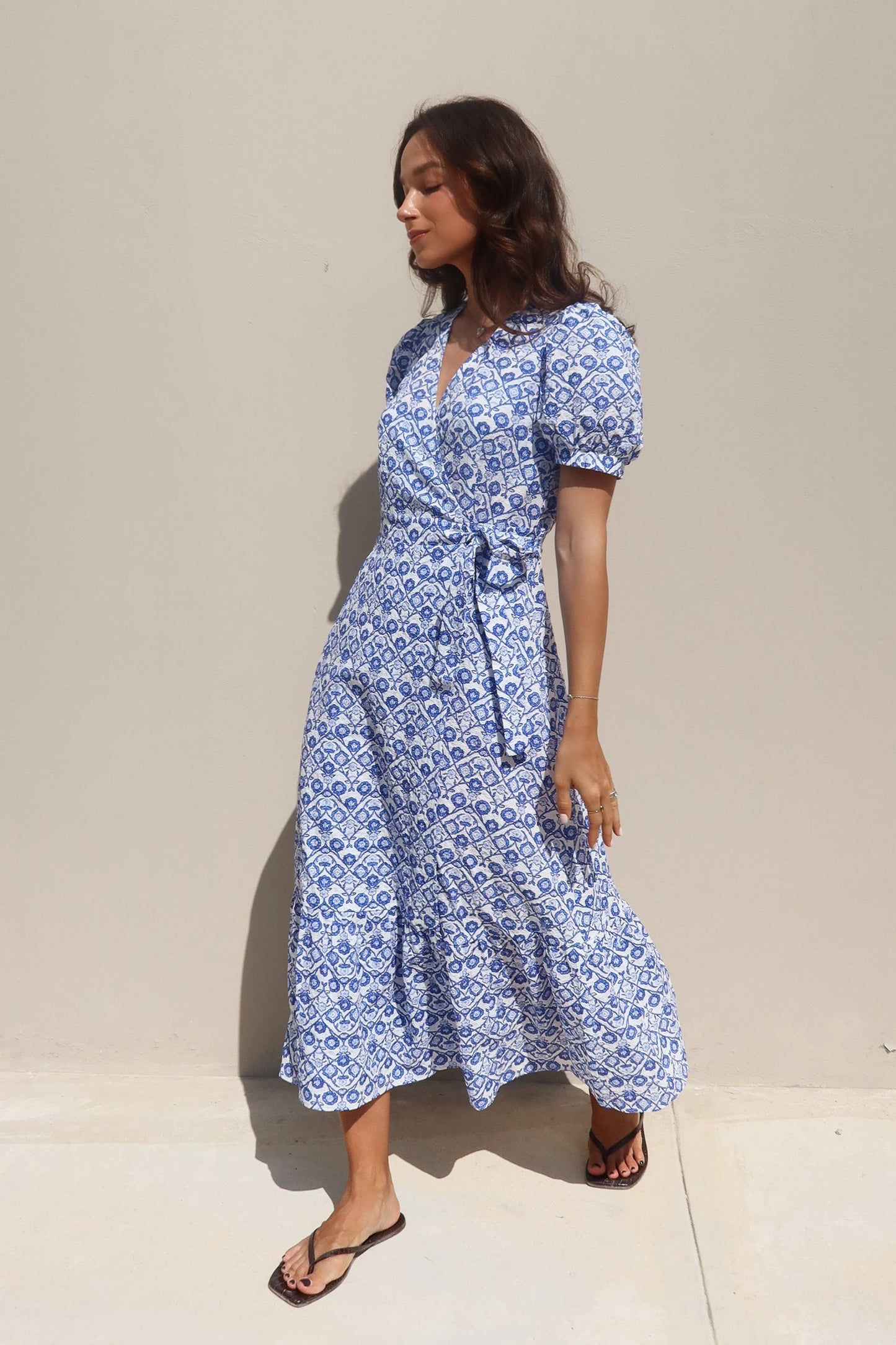 Vestido azul con estampado floral Cecile
