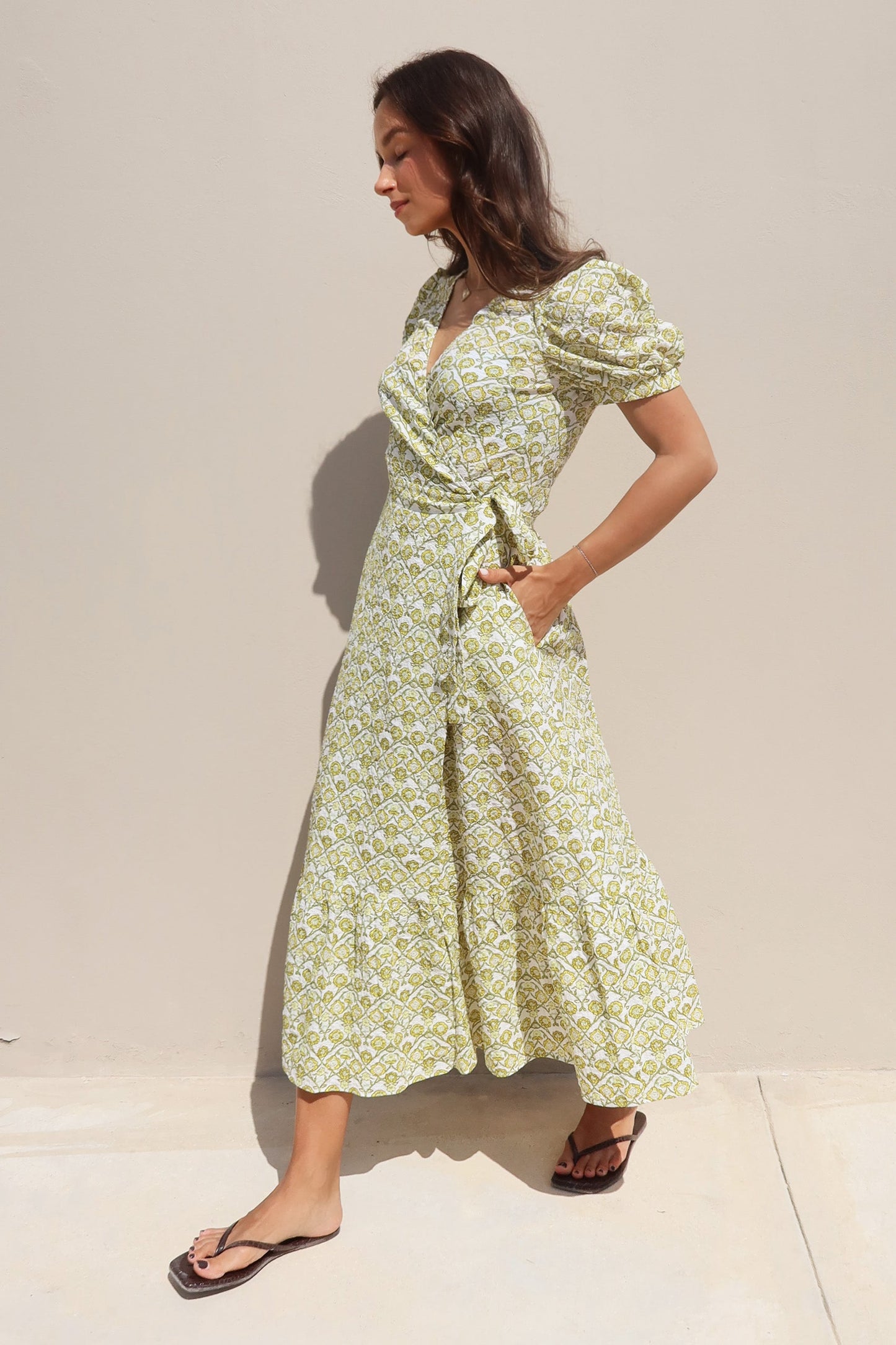 Vestido verde con estampado floral Cecile