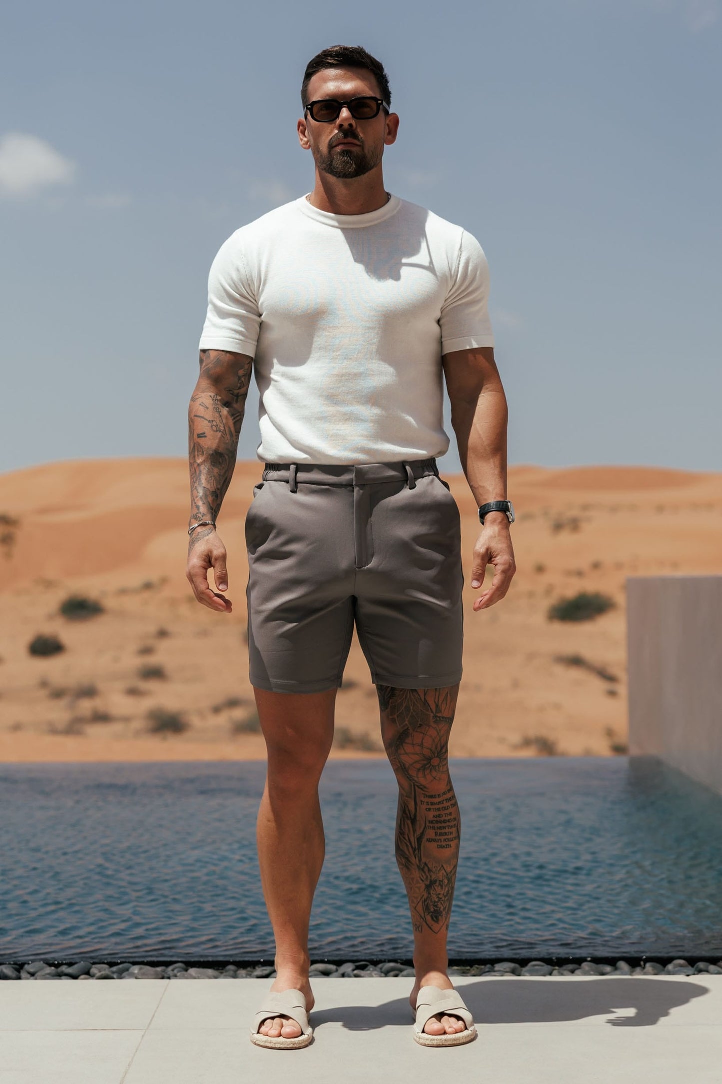 PANTALÓN CORTO HYBRID - GRIS OSCURO