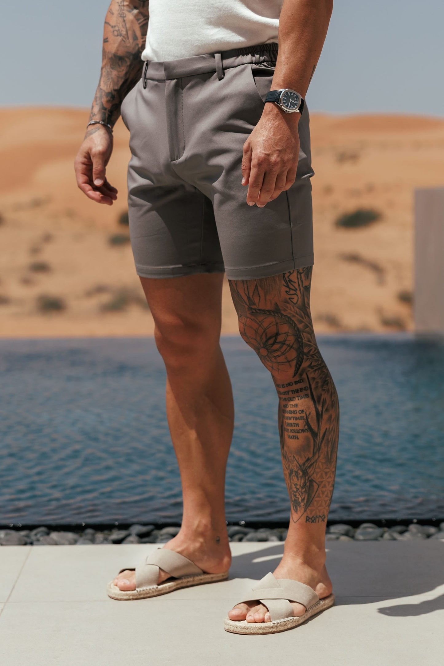 PANTALÓN CORTO HYBRID - GRIS OSCURO