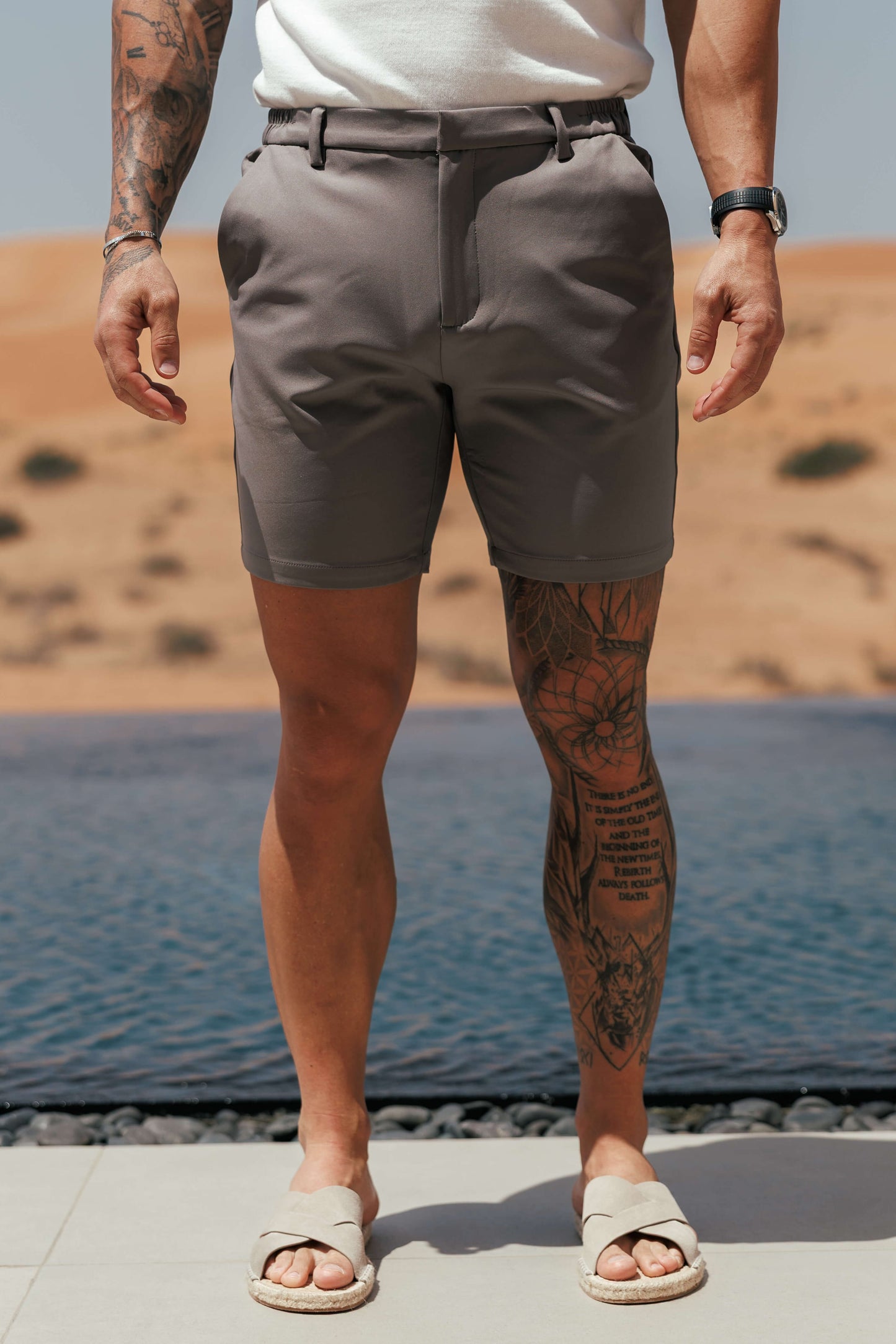 PANTALÓN CORTO HYBRID - GRIS OSCURO