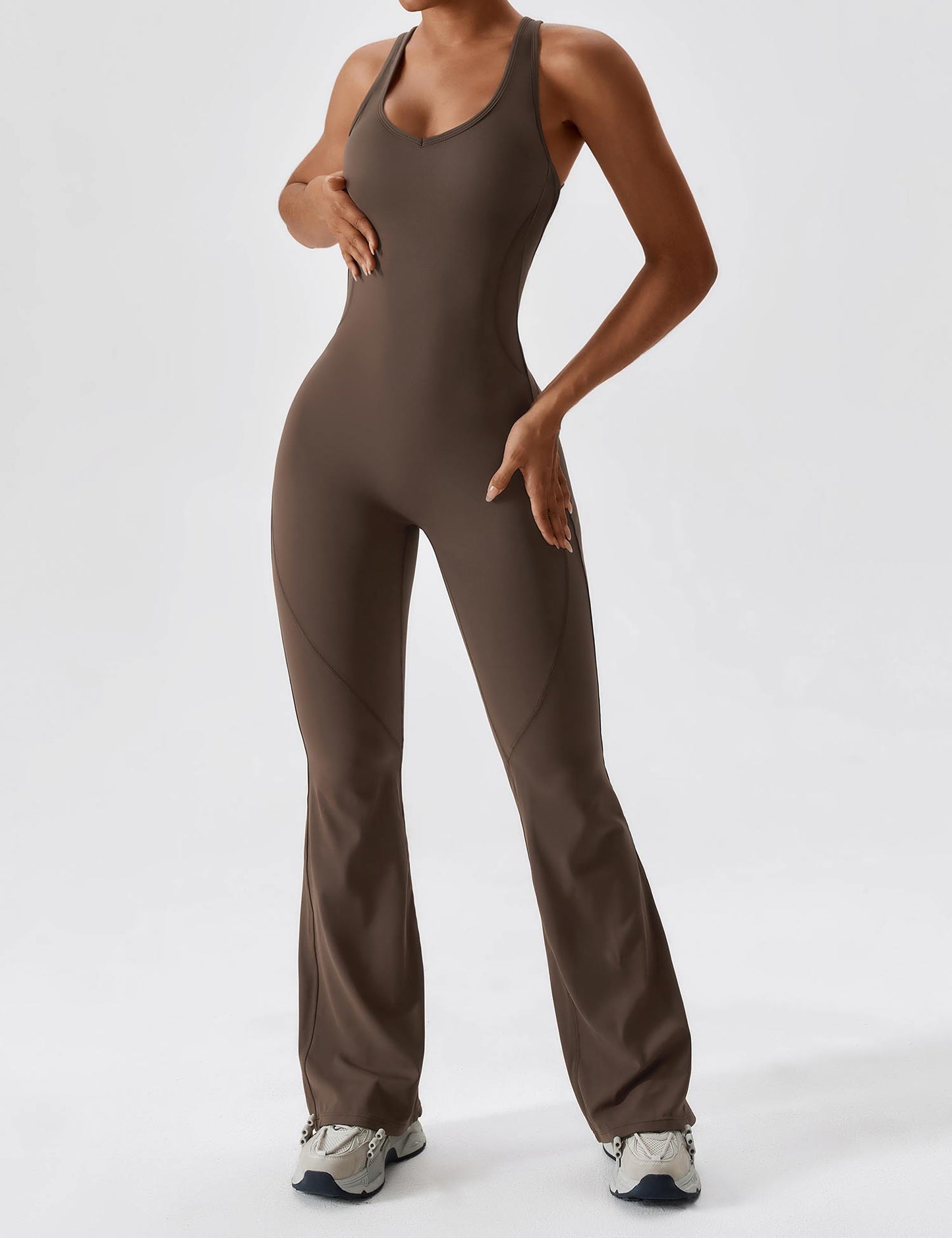 Yeoreo Rückenfrei Flared Jumpsuit
