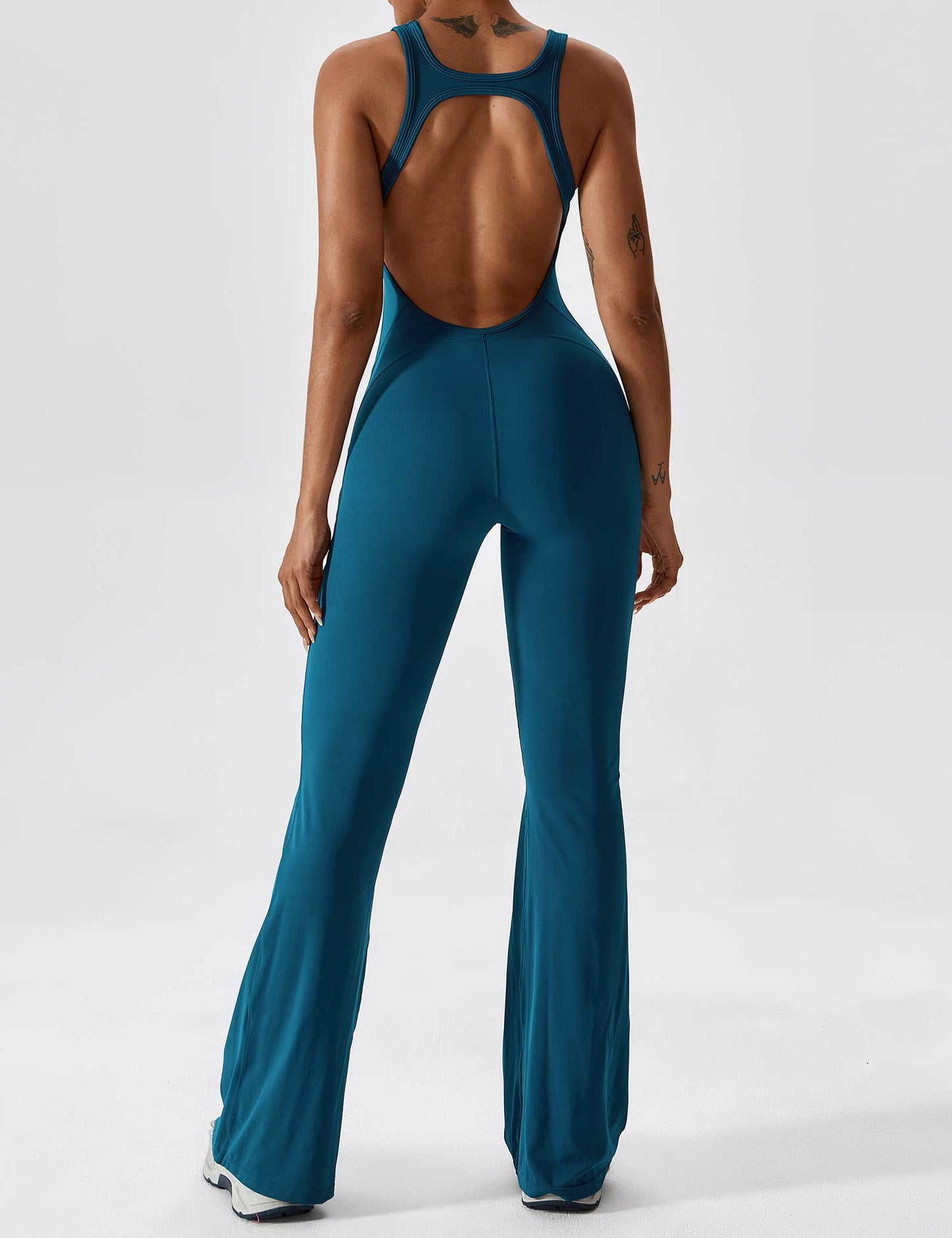 Yeoreo Rückenfrei Flared Jumpsuit