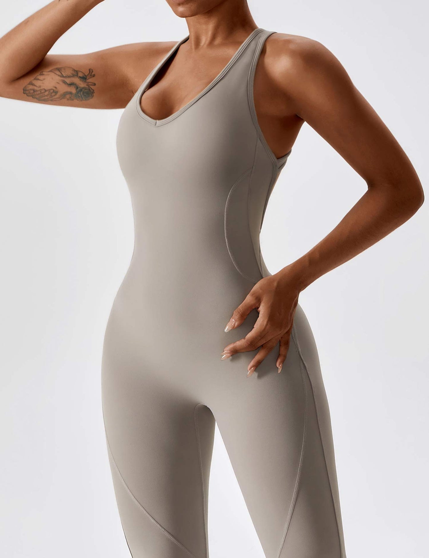 Yeoreo Rückenfrei Flared Jumpsuit