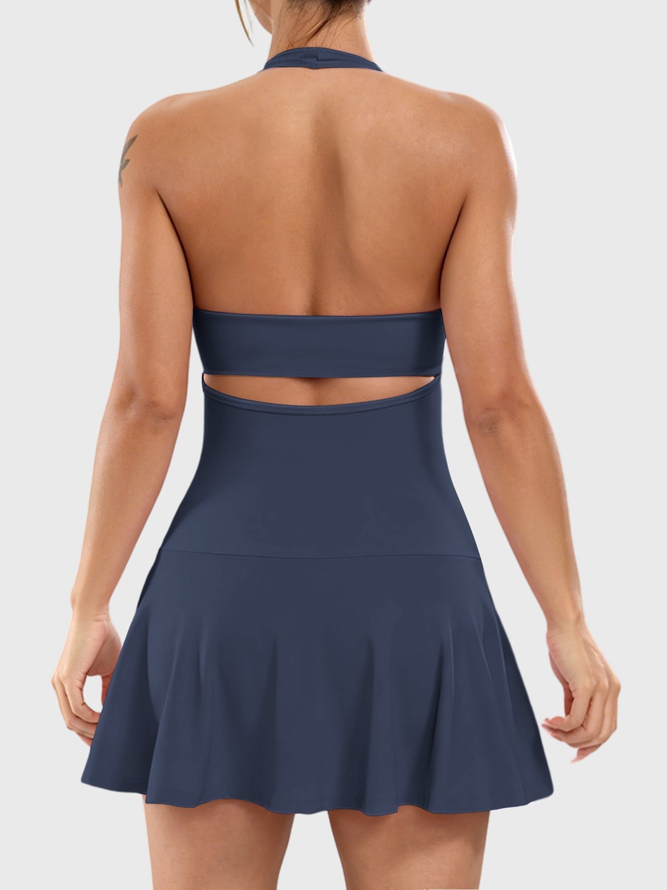 Vestido de tenis sin espalda con tirantes