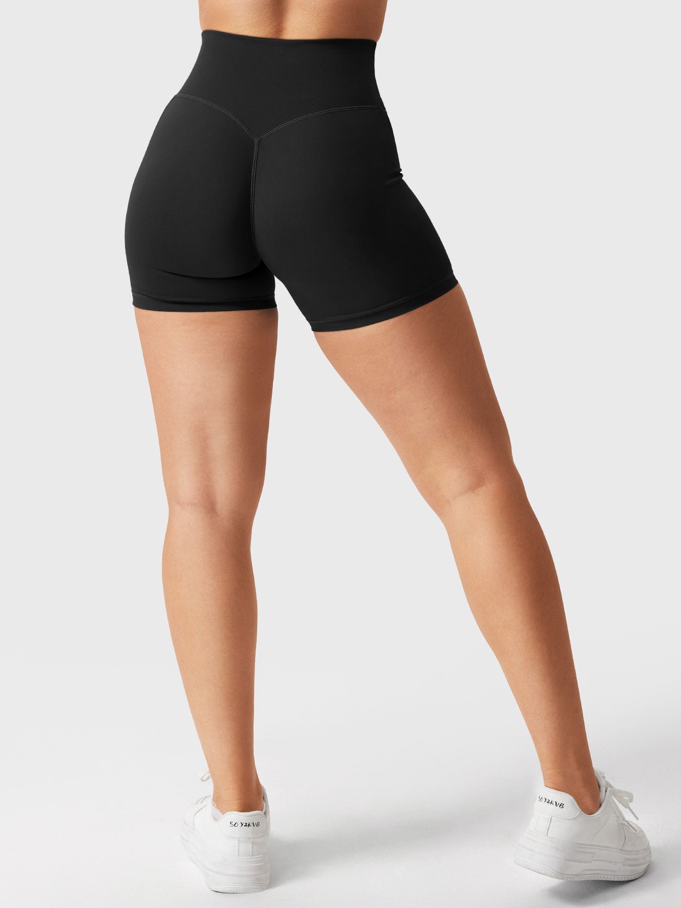 Yeoreo Craze 4.5" Scrunch Shorts