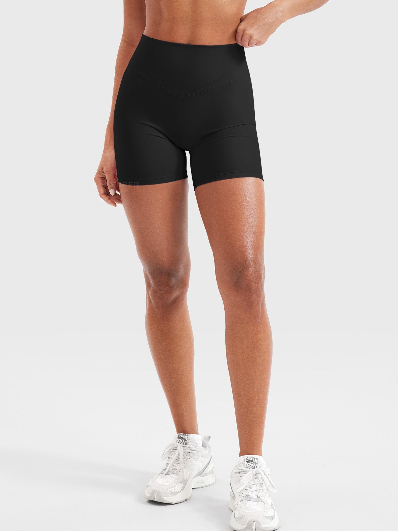 Yeoreo Almiy Shorts