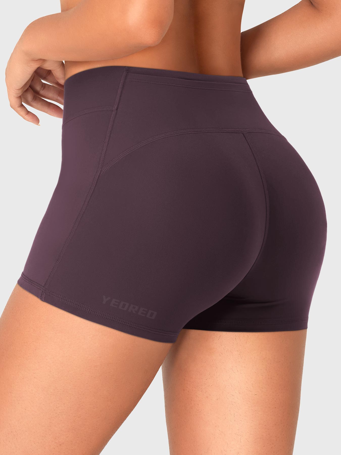 Pantalones cortos de talle bajo con bolsillo trasero con cremallera