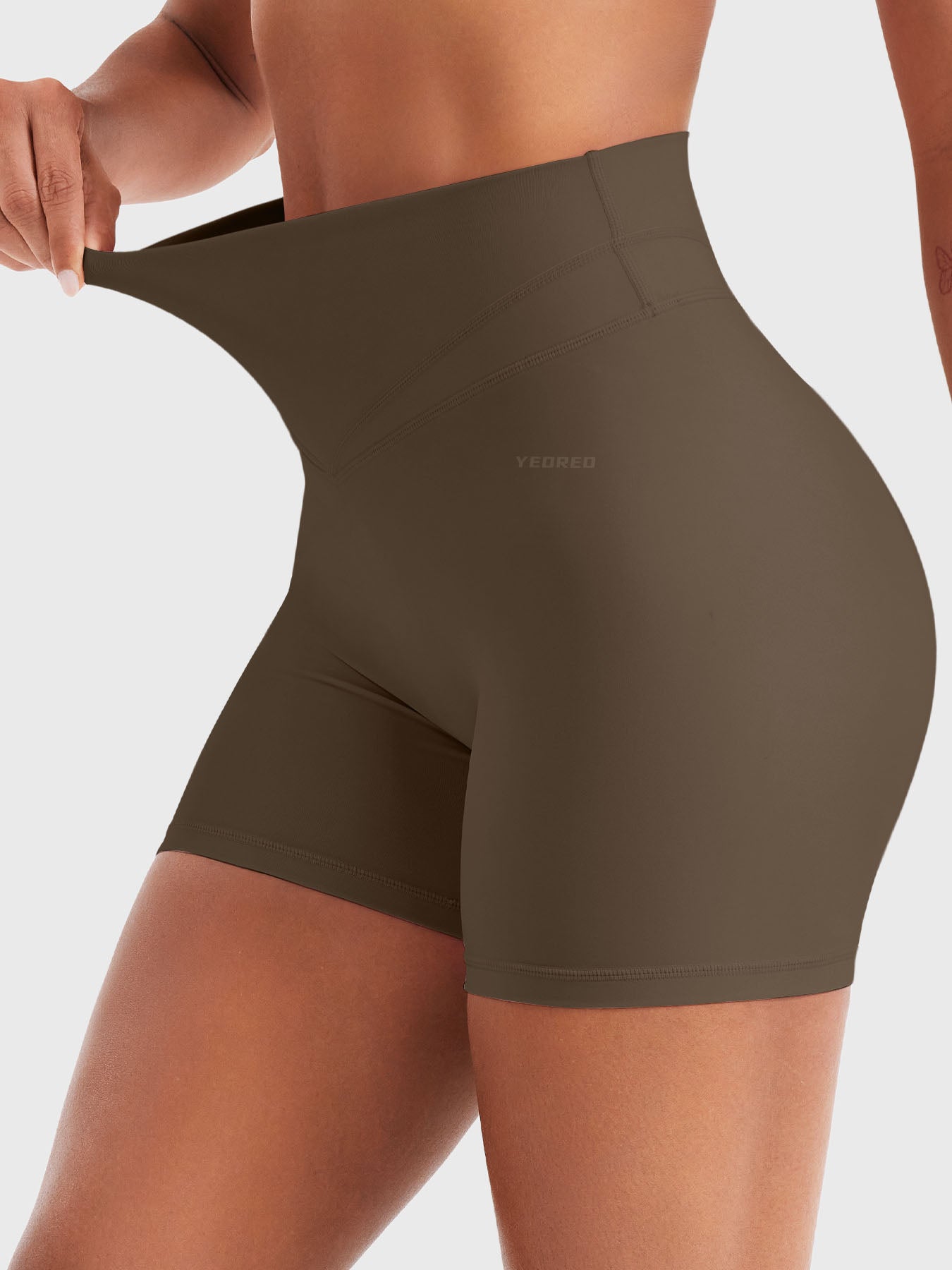 Yeoreo Almiy Shorts
