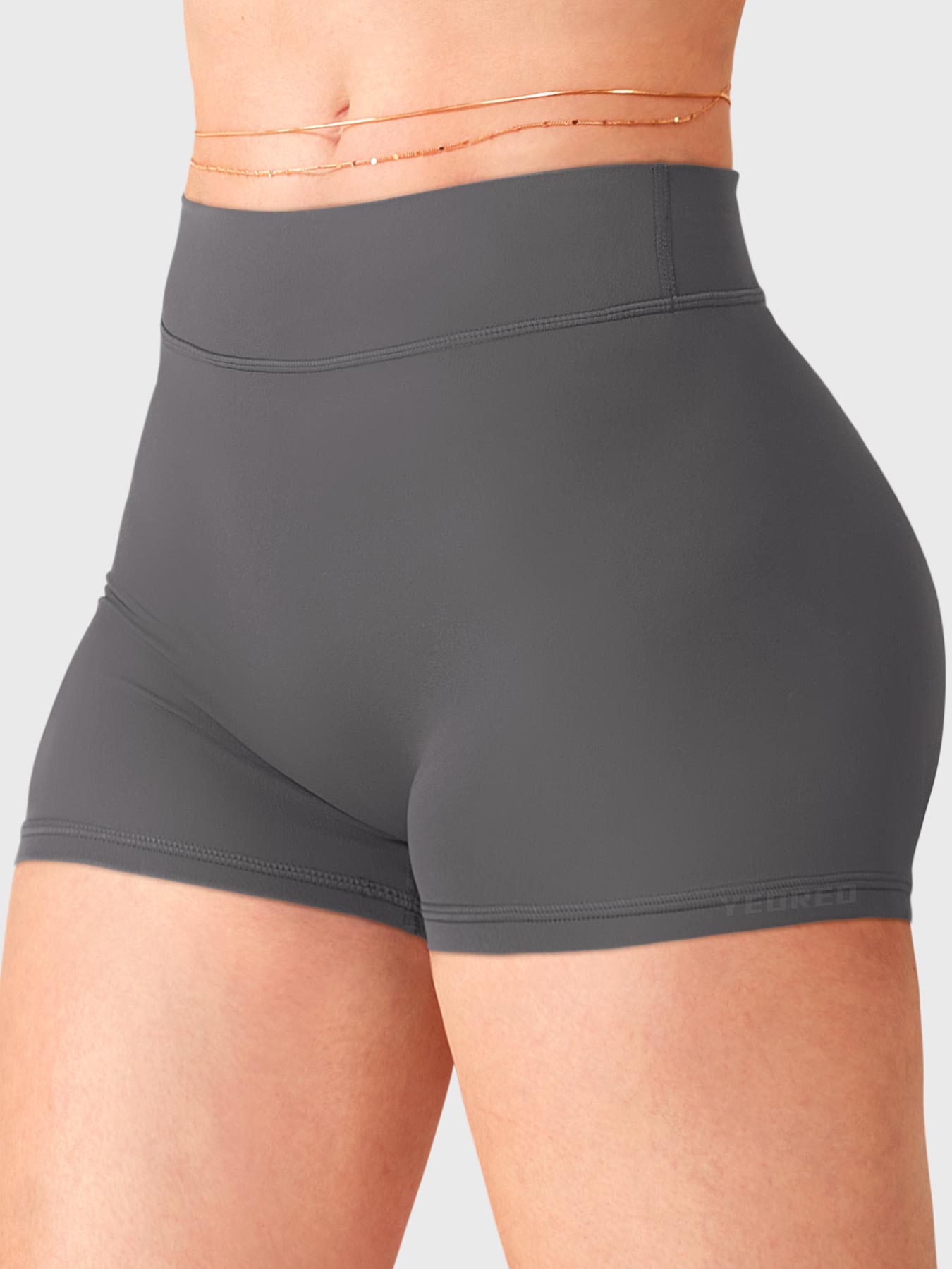 Pantalones cortos de 2,5" con cintura baja