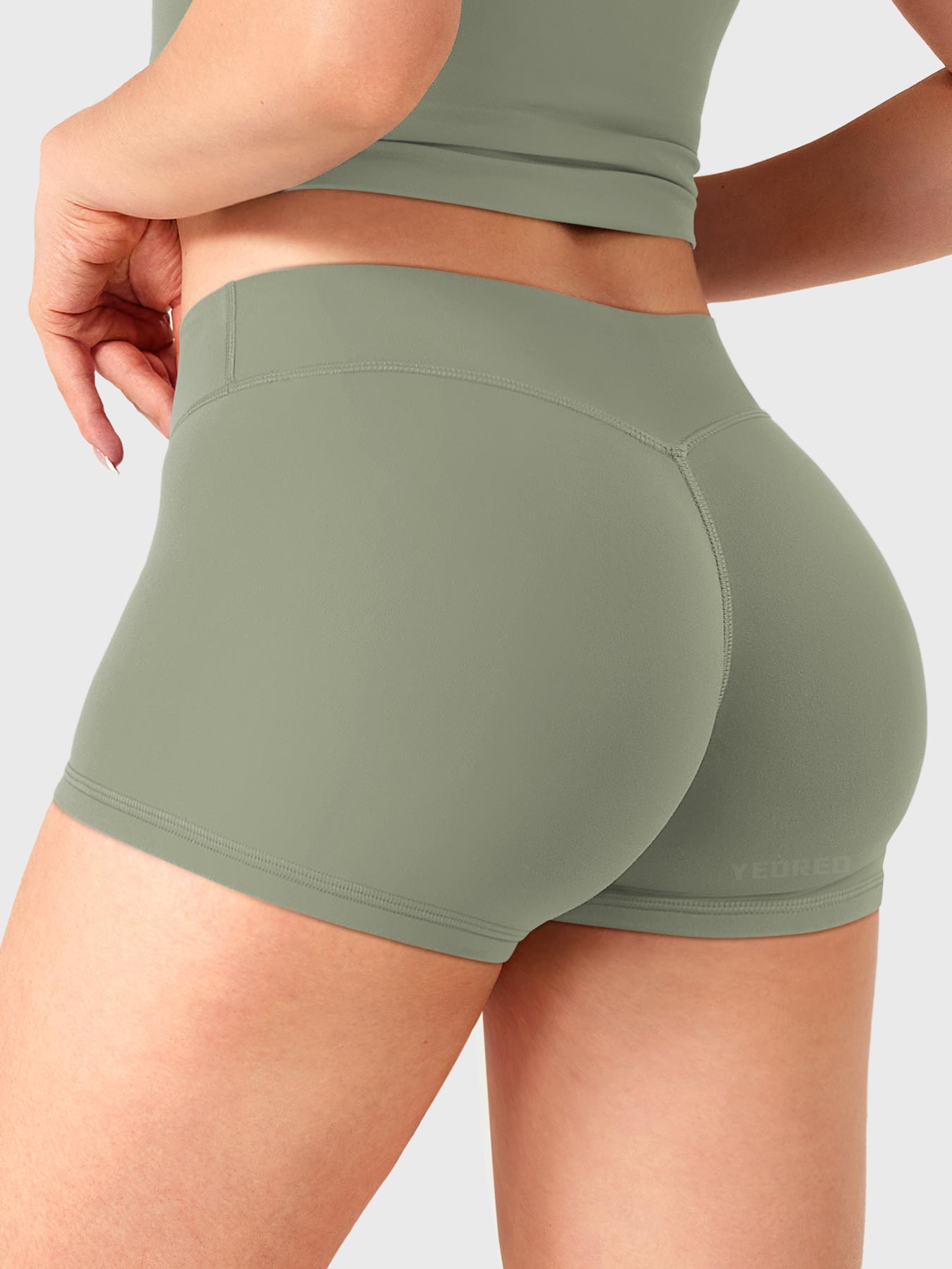 Pantalones cortos de 2,5" con cintura baja