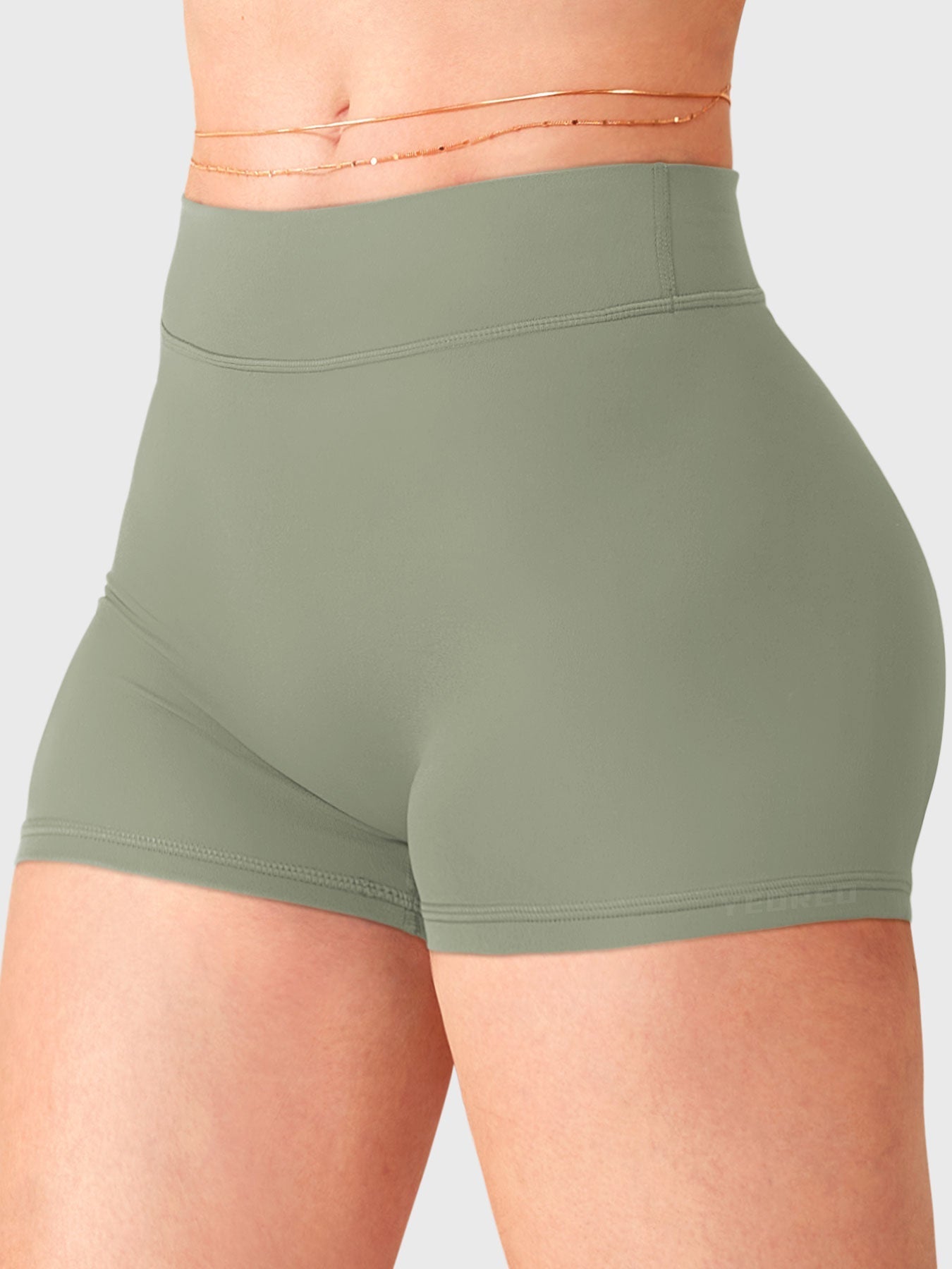 Pantalones cortos de 2,5" con cintura baja
