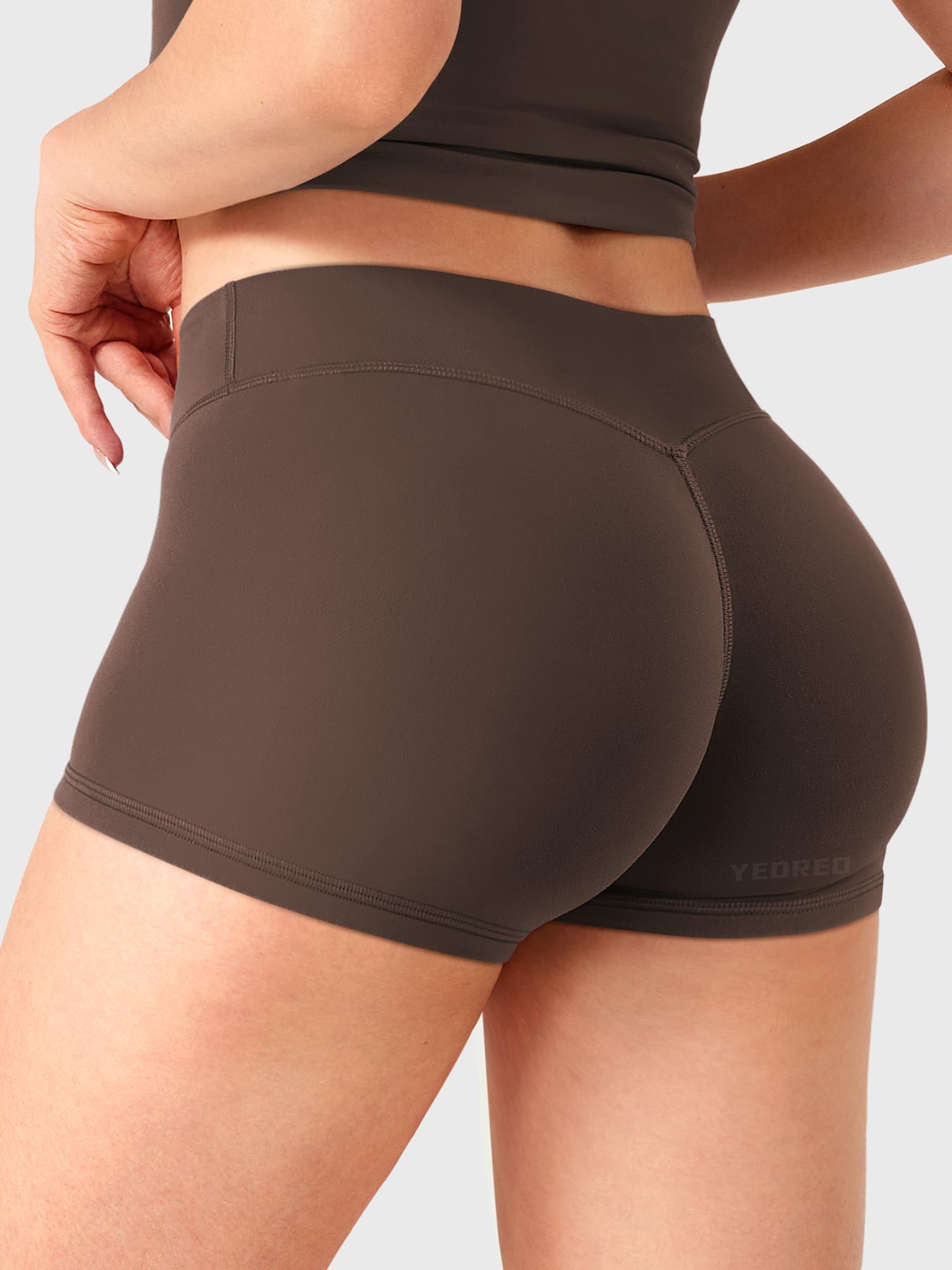 Pantalones cortos de 2,5" con cintura baja