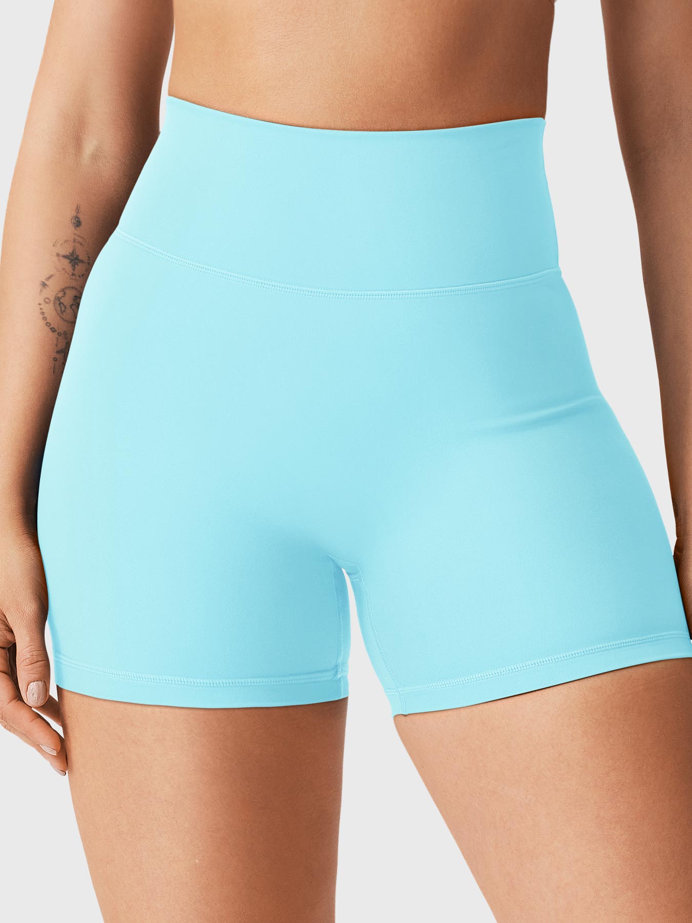 Yeoreo Craze 4.5" Scrunch Shorts