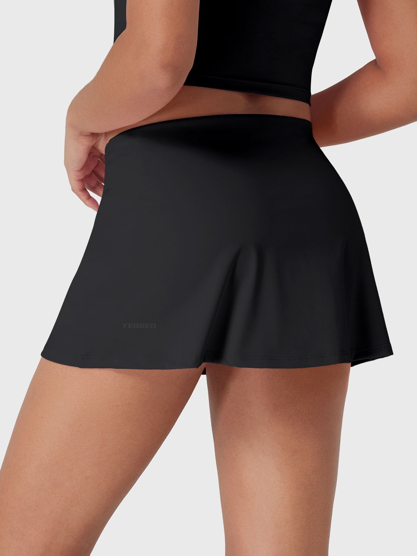 Mini-falda-pantalón de talle bajo con bolsillo