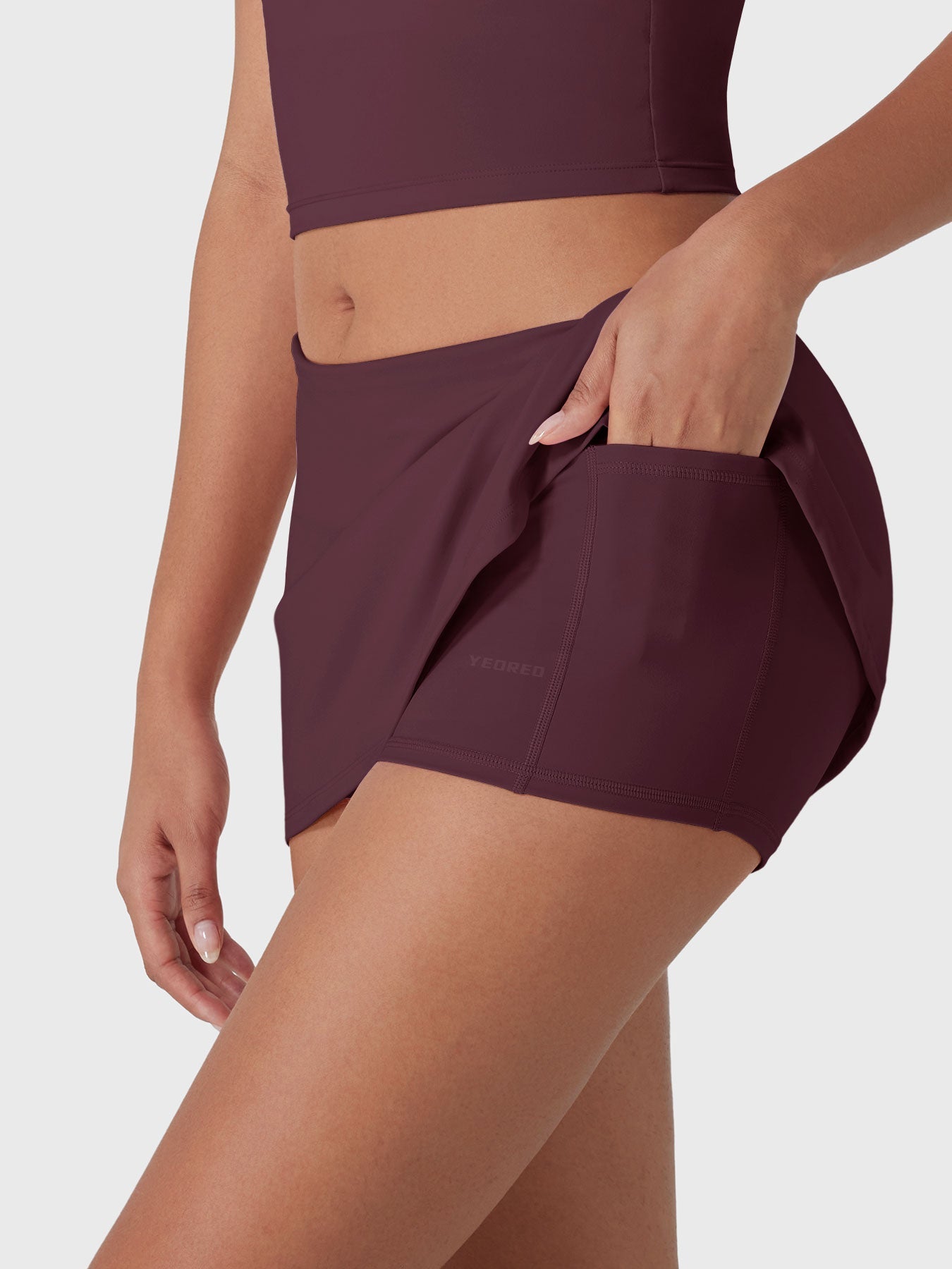 Mini-falda-pantalón de talle bajo con bolsillo