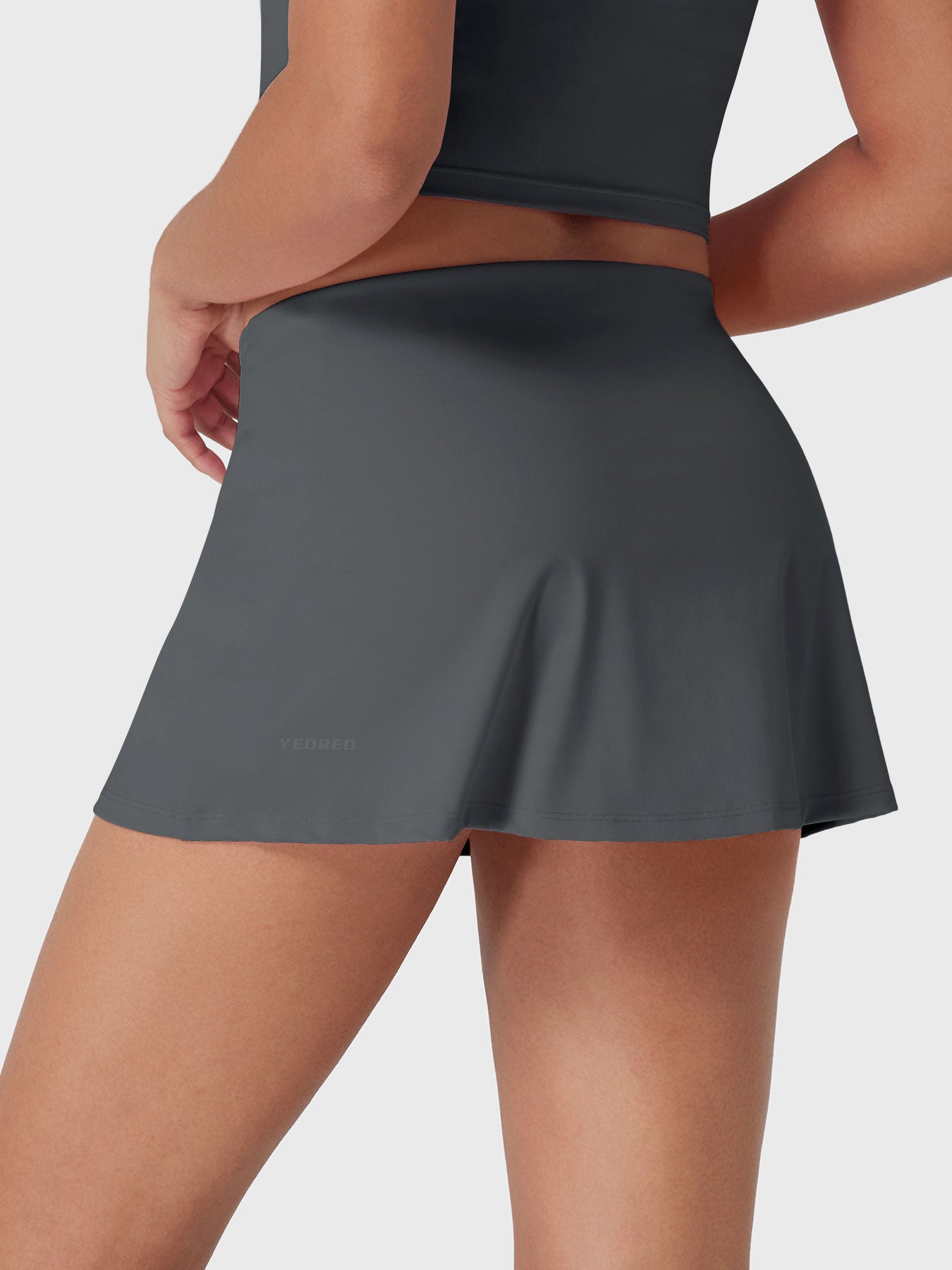 Mini-falda-pantalón de talle bajo con bolsillo