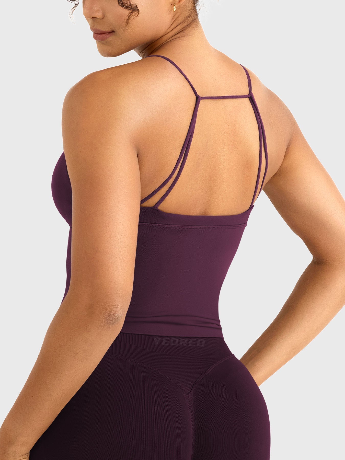 Camiseta sin mangas de corte largo con espalda descubierta