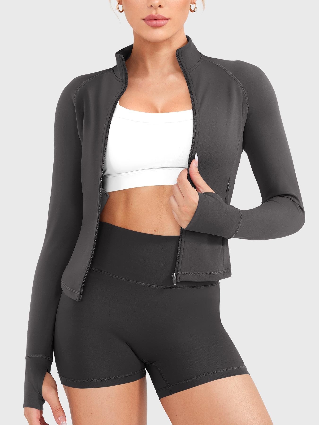 Chaqueta con cremallera