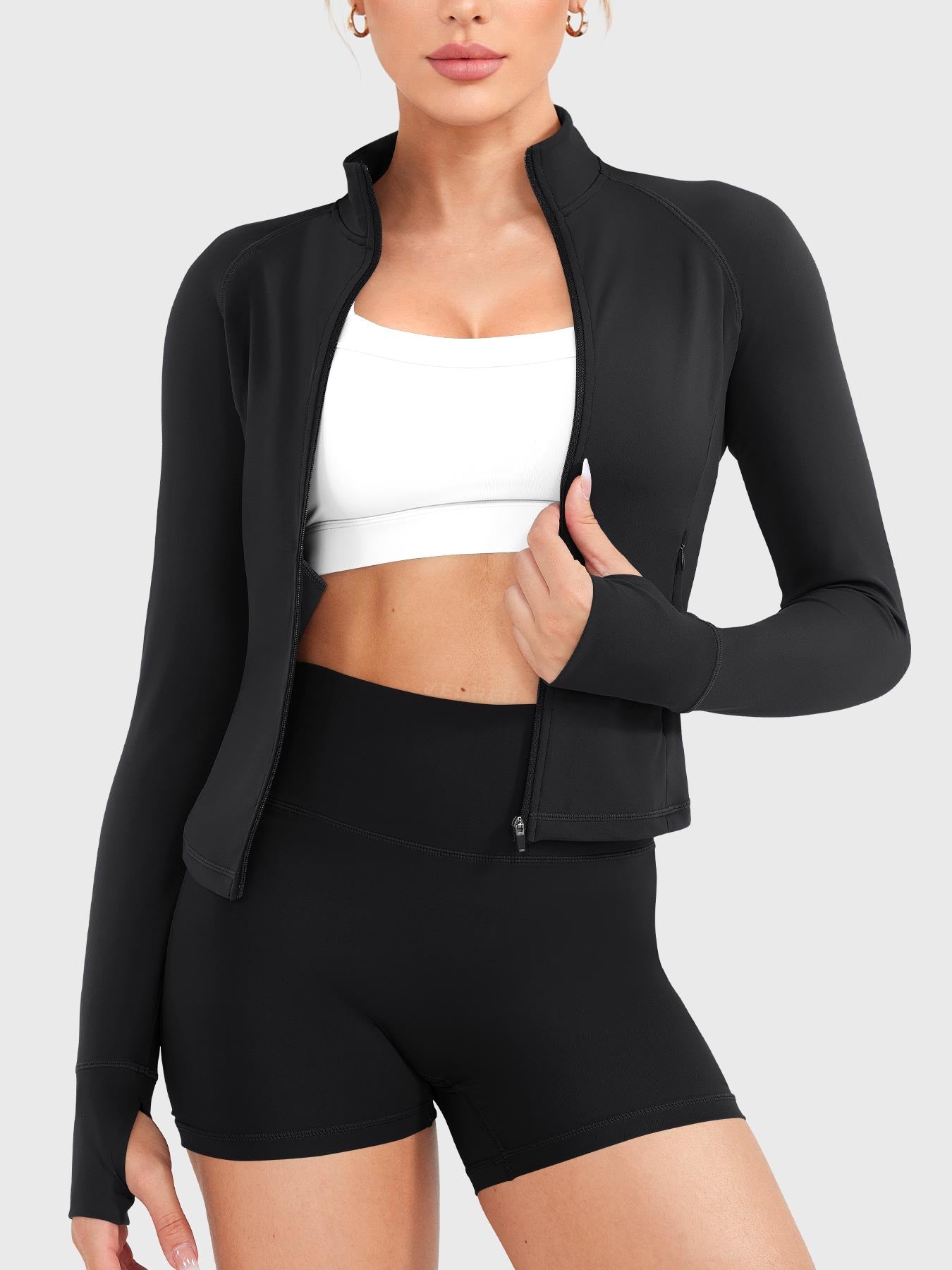 Chaqueta con cremallera