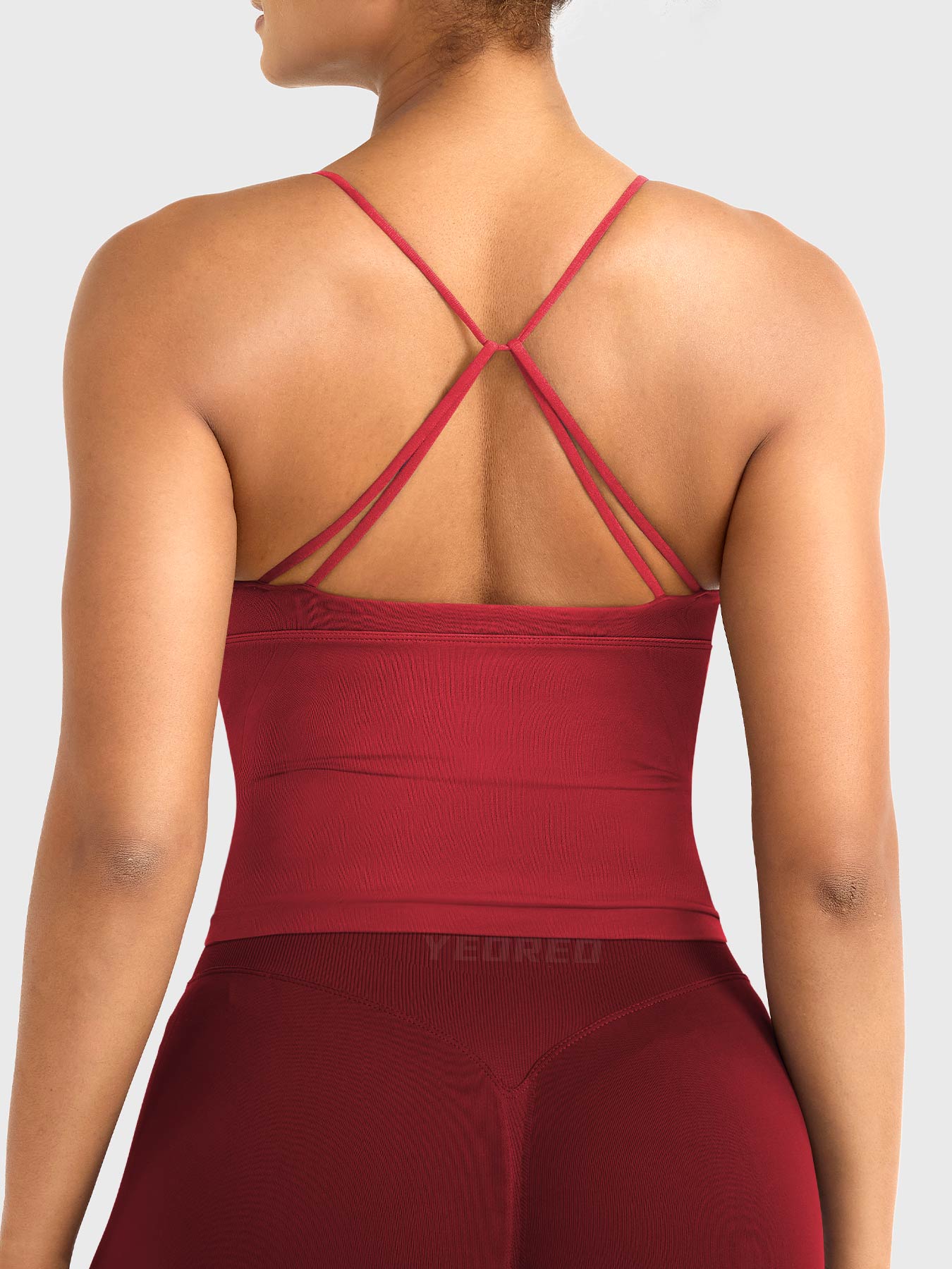 Camiseta sin mangas de corte largo con espalda descubierta