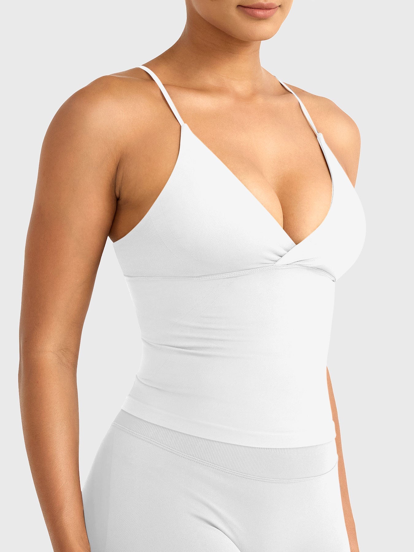 Camiseta sin mangas de corte largo con espalda descubierta